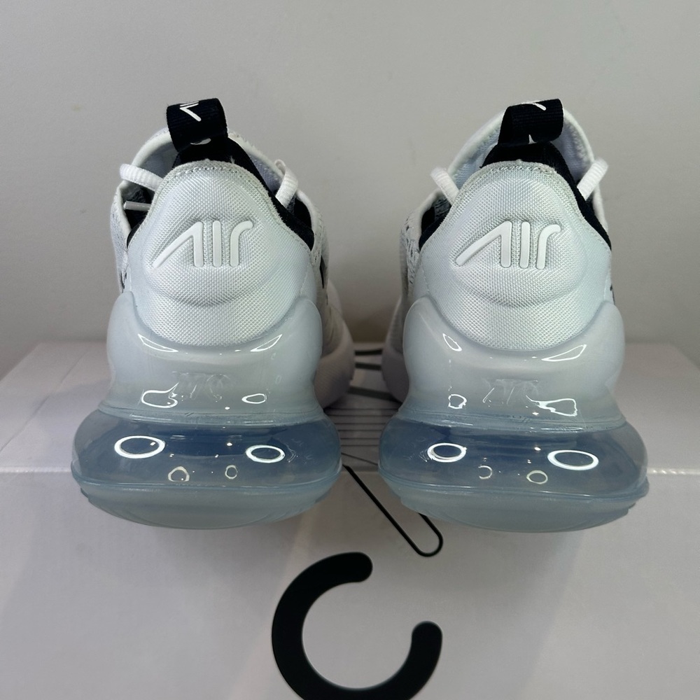 Nike Air Max 270 - Picture 4 of 13